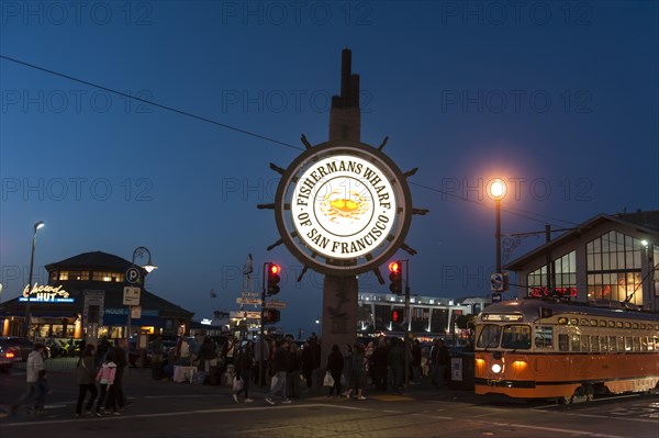 Illuminated sign Fisherman's Wharf Emblem