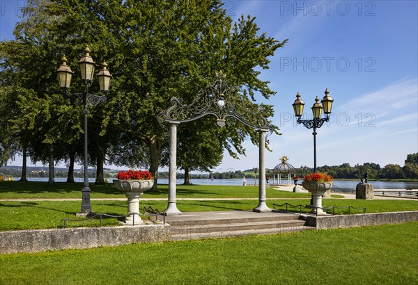 Pavilion on the beach promenade at Waginger See