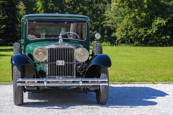 Oldtimer Steyr XXX sedan 1931