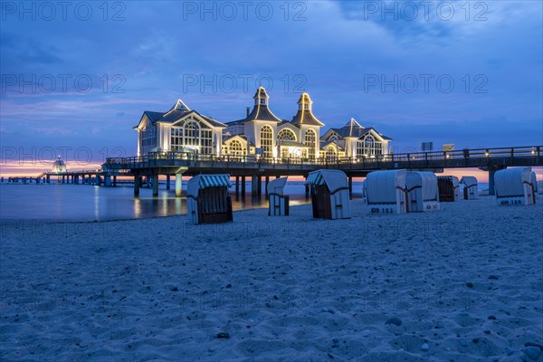 Morning atmosphere at the pier