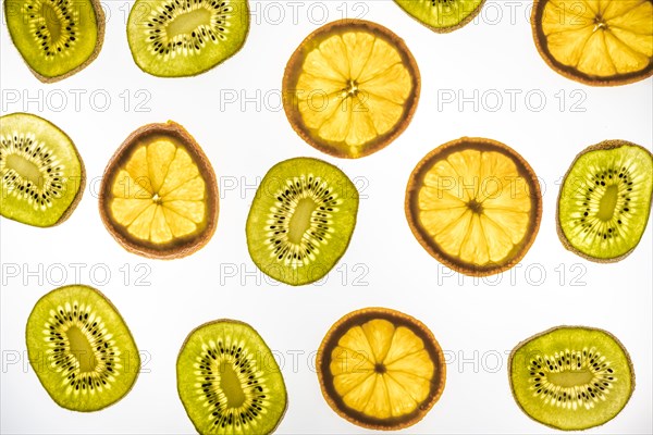 Orange and kiwi in slices