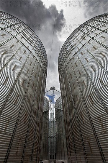 Grain Silos near Luis Eduardo Mahalhaes