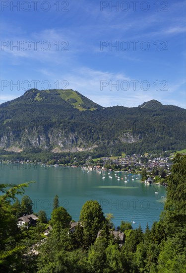 Sankt Gilgen on Lake Wolfgang with the Zwoelferhorn