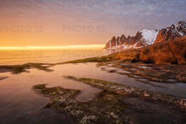 Rocky beach of Tungeneset