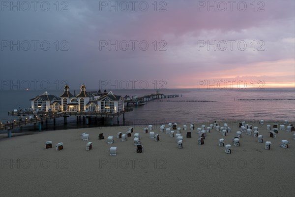 Sunrise at the pier