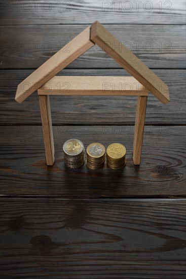 Symbolic picture of building saving