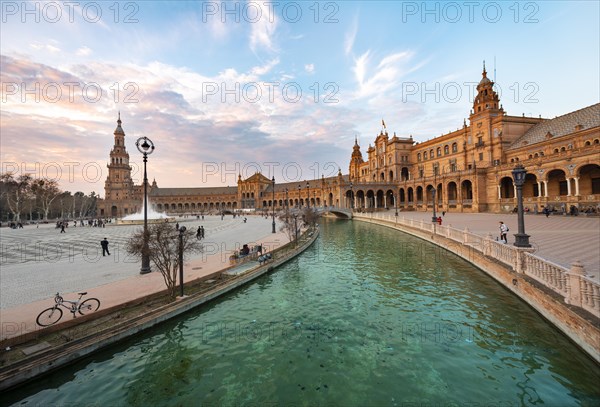 Canal at Plaza de Espana at sunset