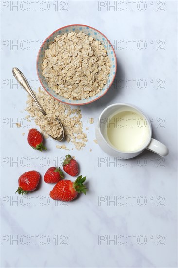 Oat flakes in shell