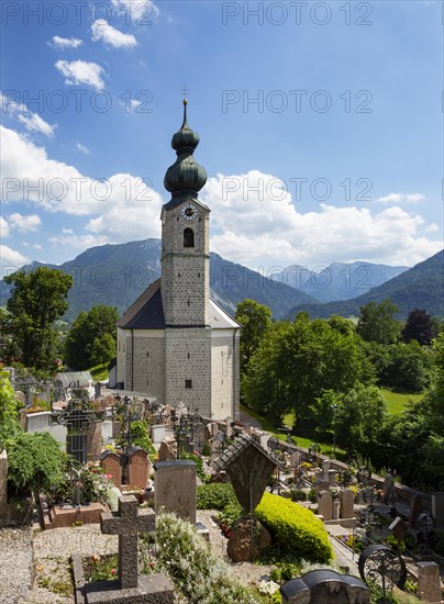 Cemetery and parish church Sankt Georg