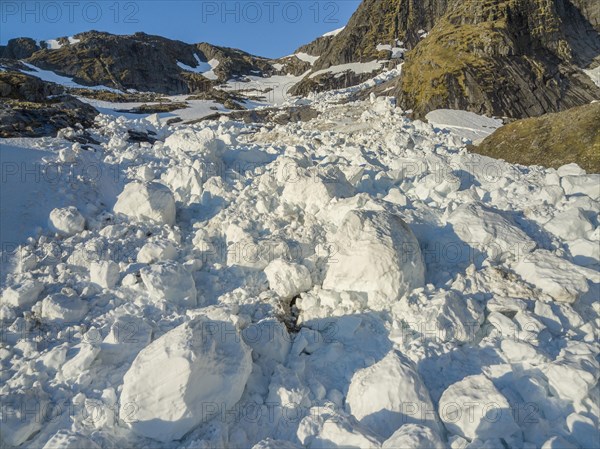 Abandoned snow avalanche