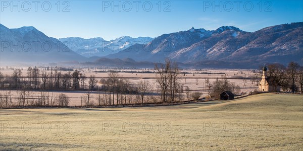 View over Murnauer moss in winter