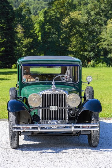 Oldtimer Steyr XXX sedan 1931