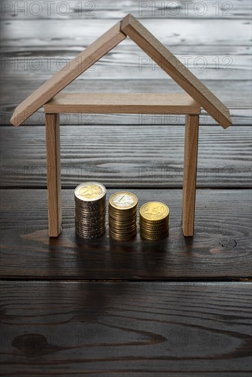 Symbolic picture of building saving