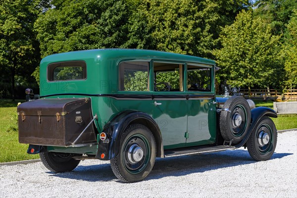 Oldtimer Steyr XXX sedan 1931