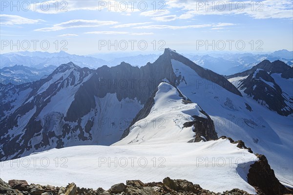 View from Studerhorn to Altmann and Oberaarhorn