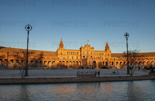 Main building at Plaza de Espana in the evening light