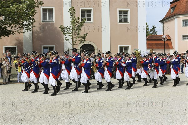 Ulmer Binder Dance in the monastery yard in Wiblingen