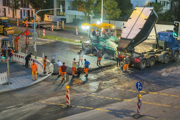 Road is being newly tarred