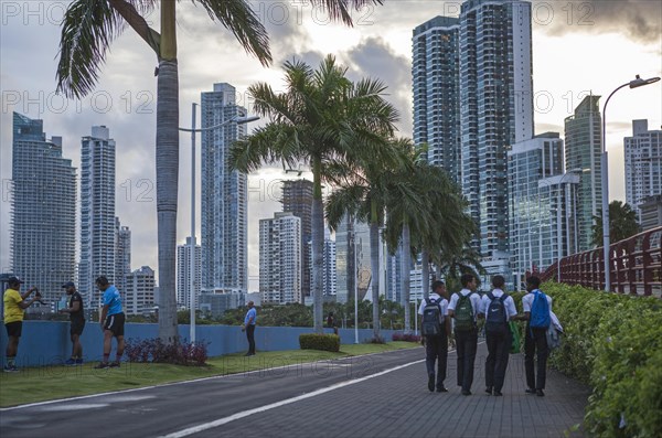 Students on the sidewalk next to Balboa Avenue