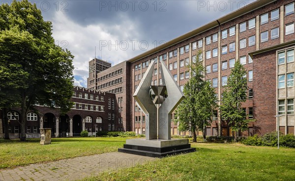 City Hall and aluminium-stainless steel sculpture Adamas by Guenter A. Steinmann