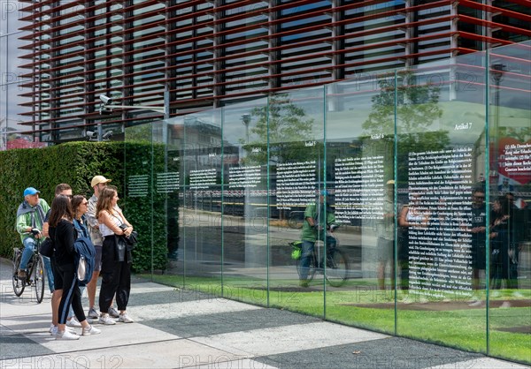 The articles of the German Basic Law on the glass panes of the Jakob Kaiser House on Reichstagsufer 4