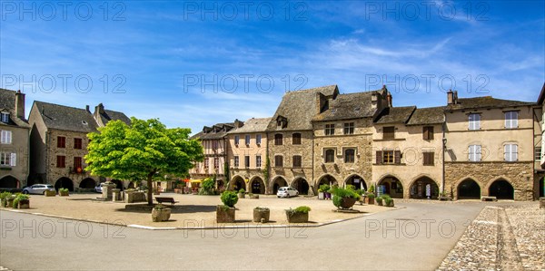 Market place with arcade