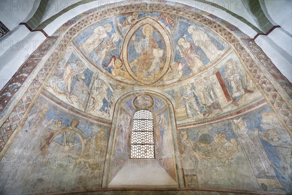 Apse with frescoes