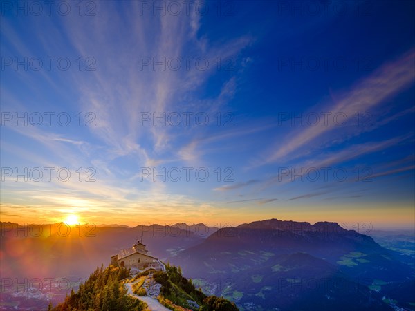 Eagle's Nest at sunset with cirrus clouds