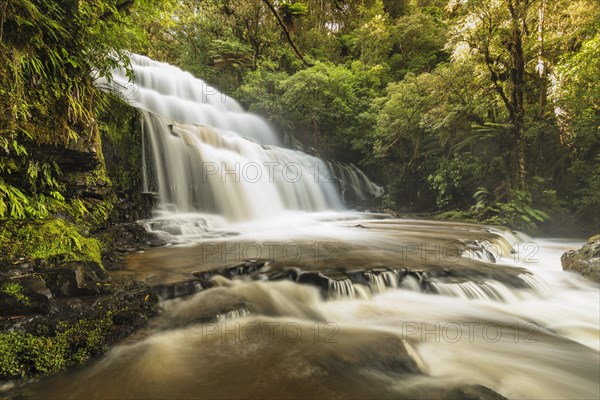 Parakaunui Falls