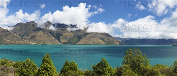 Lake Wakatipu with Thomson Mountains