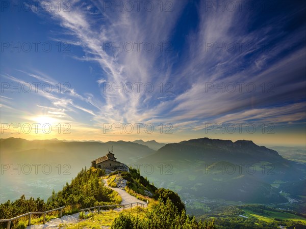 Eagle's Nest at dusk with cirrus clouds