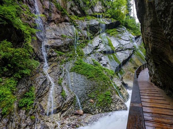 Wooden footbridge leads along the Wimbach through the Wimbachklamm