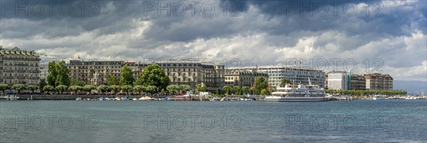 Quai du Mont-Blanc on Lake Geneva