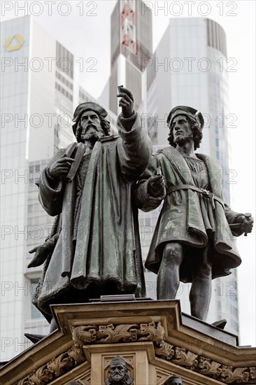 Gutenberg Monument on the Rossmarkt