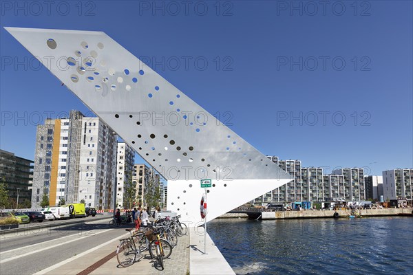 Observation tower at the quay