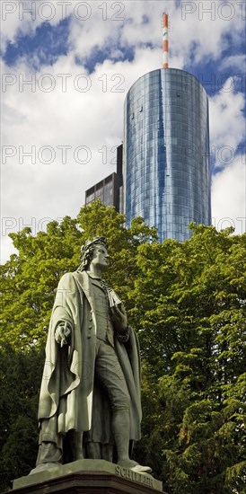 Schiller Monument in the park of the Taunusanlage