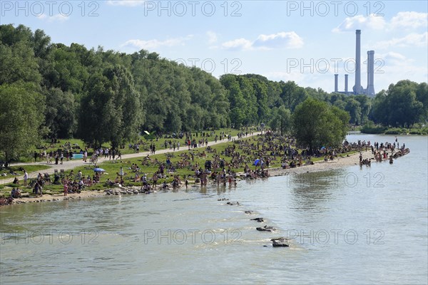 Bathing pleasure on the Isar