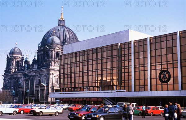 Shortly after the fall of the Berlin Wall Palast der Republik