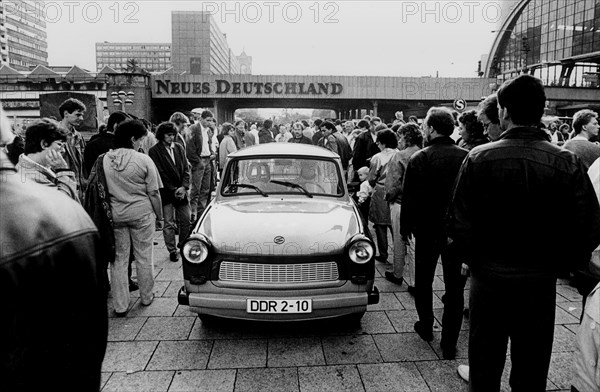 The last Trabbi during the Festival of Unity