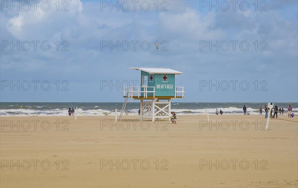 Lifeguard tower