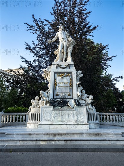 Mozart memorial in Burggarten