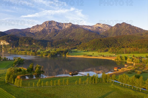 Lake Lake Kochel near Schlehdorf in the morning light