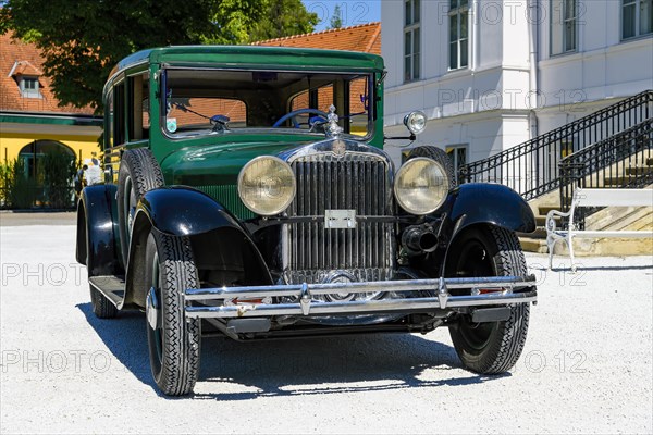 Oldtimer Steyr XXX sedan 1931