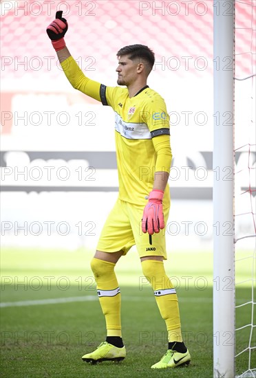 Goalkeeper Gregor Kobel VfB Stuttgart Gestik