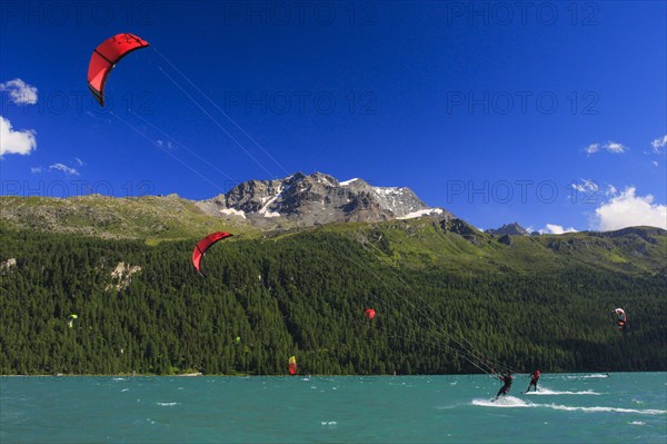 Kitesurfing