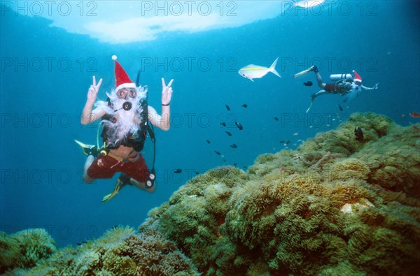 Santa Claus dives