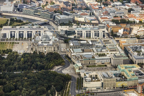 Brandenburg Gate at Pariser Platz