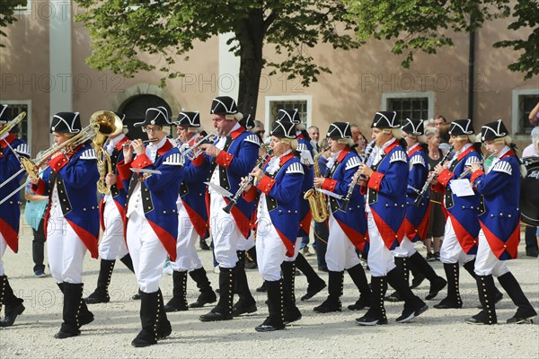 Ulmer Binder Dance in the monastery yard in Wiblingen