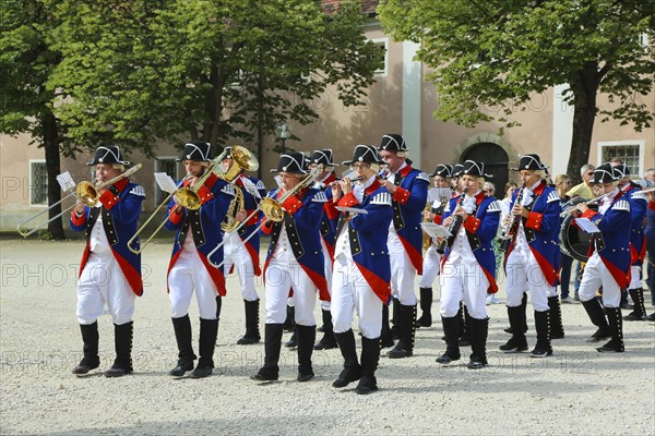 Ulmer Binder Dance in the monastery yard in Wiblingen