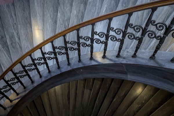 Spiral staircase